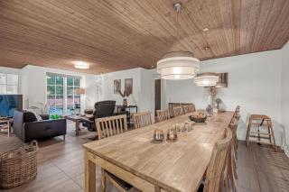 Renovated Thatched Pool House By The North Sea For 16 People - 2