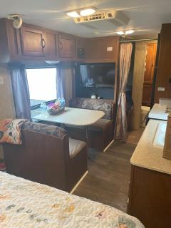 Cozy Camper - 2