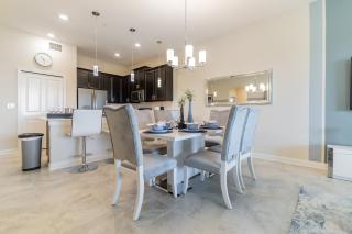 Luxury Resort Condo Minutes from Disney 169 - Kissimmee - 7