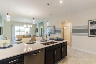 Luxury Resort Condo Minutes from Disney 169 - Kissimmee - 6