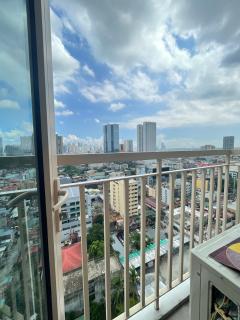 LJ's escape 2BR COAST Residences - Manila - 6