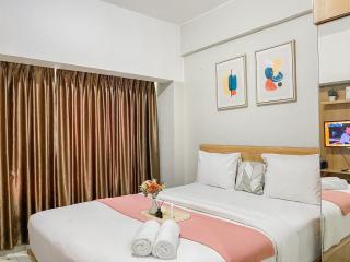 Well Designed Studio Springlake Summarecon Bekasi Apartment By Travelio - 0