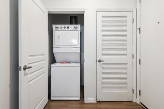 Frisco Business Class, Modern Executive Suite - 3