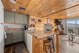 Whispering Woods Condo - 9