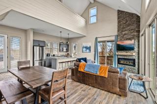 Mountain Lake Escape - 7