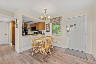 Woodland Retreat - 7