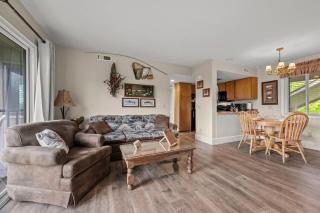 Woodland Retreat - 4