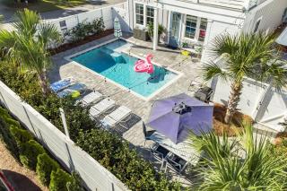 Miramar Beach Ultimate Group Retreat 5 King Bedrooms Pool Backyard - Destin - 0