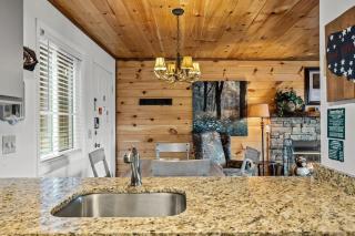 Summit View Suite - Gatlinburg - 2