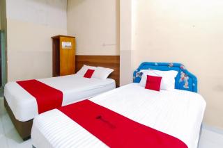 RedDoorz Syariah at Penginapan Berlian Takeengon - Takengon - 2