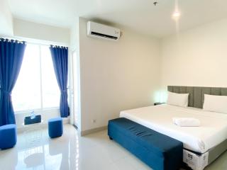 Simply Look Studio at Grand Kamala Lagoon Apartment By Travelio - 0