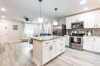 Cute ranch with king bed close to dtown Raleigh - Raleigh - 2