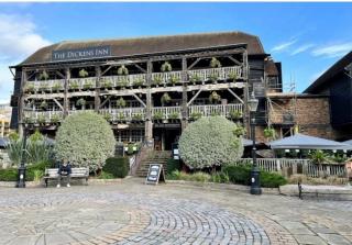 Amazing location 1 BD flat on St Katharine's Docks - Londra - 2
