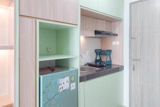 Homey and Comfort Stay Studio Apartment at Anwa Residence By Travelio - 4