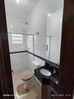 casa nova com ar condicionado e wi-fi ha 4 min do mar - 1