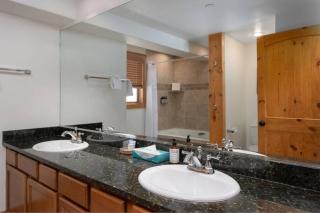Ski-In, Ski-Out 3 Bedroom In Downtown Breckenridge At Peak 9 - 5