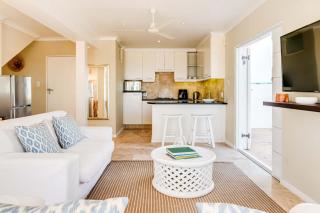 2-BR Camps Bay Apartment with Pool Atlantic Tide - Cape Town - 7