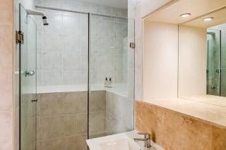 2-BR Camps Bay Apartment with Pool Atlantic Tide - Cape Town - 4