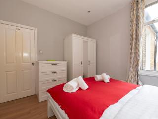 Cozy & Chic 1-Bed near Shepard's bush, West London - 5
