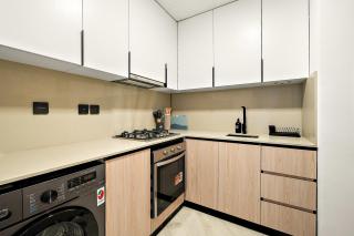 Elegant 1 BR in Empire Residence - 1