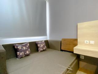 Serene and Tidy Studio Apartment Transpark Juanda Bekasi Timur By Travelio - 4