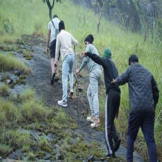 Wooden creek tent camping - 0