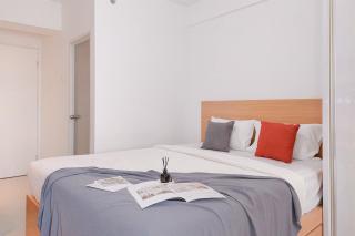 Good Place Studio at Urbantown Serpong Apartment By Travelio - 8