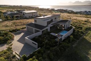 Benguela Cove - Milk and Honey - Hermanus - 8