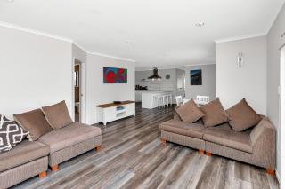 Sunshine on Seabreeze - Mangawhai Heads Bach - 5