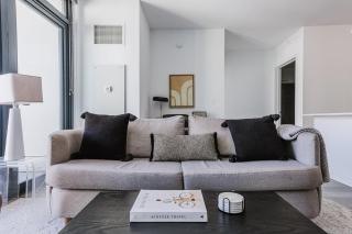 Blueground River North pool AC nr park CHI-1193 - 9