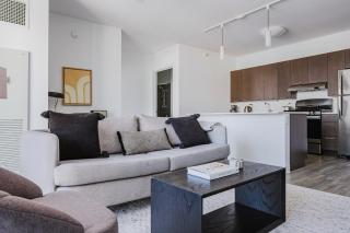 Blueground River North pool AC nr park CHI-1193 - 8