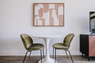 Blueground River North pool AC nr park CHI-1193 - 2