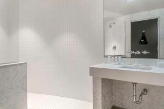 Radisson Plaza Hotel and Suites Kalamazoo - Kalamazoo - 4