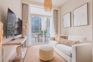 Bali-inspired 1-Bedroom Apartment for 4 in Business Bay - 7