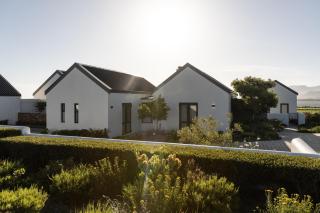 Benguela Cove - Utopia - 2