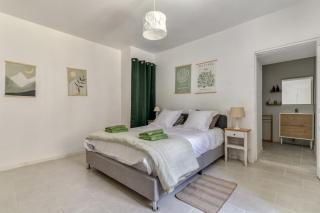 Le Cyperus Appartement avec Terrasse et Wifi - 9