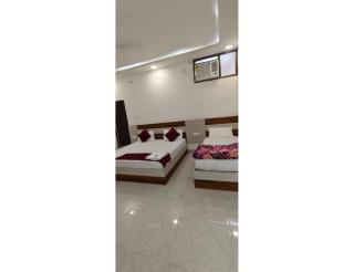 The Ram Krishna Palace, Ayodhya - 7