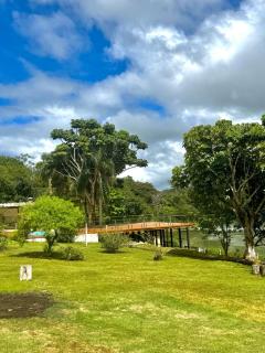 Sítio com piscina e lago - 3