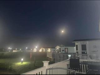 8 Berth 3 bed caravan Golden palm ML9 - 8