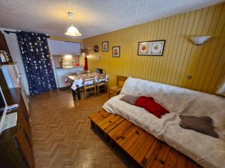 Appartement confortable 6 pers au centre de Super Besse - FR-1-814-84 - Besse-et-Saint-Anastaise - 9