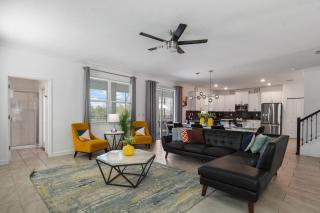 Lake View Cozy Home w/ Pool & Games Near Disney - Kissimmee - 1