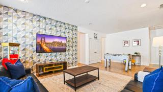 Spacious 12-Bed Villa with Pool & Resort Amenities - Kissimmee - 1