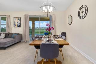 Opulent Disney Stay: Pool, Spa, 10 Mi Away - Kissimmee - 5
