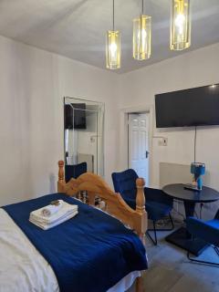 Cosy Cork Studio - cosyincork - Cork - 3