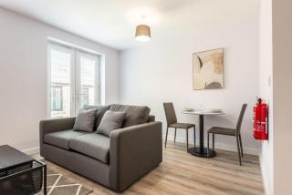 Fabulous 1 Bedroom Home in York - York - 4