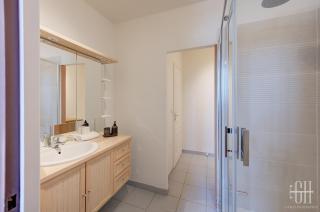 Appartement avec chambre, parking, bureau, wifi - 1