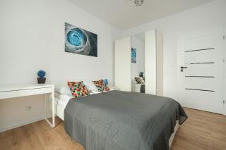 Tobaco Park II Modern Apartment with Parking near Atlas Arena in Łódź by Noclegi Renters - Łódź - 9