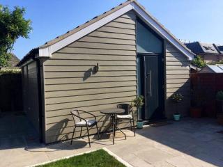 Modern Luxury Compact Cabin on the Jurassic Coast - 9