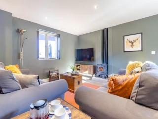 Stunning Barn with Hot Tub on a Secluded Farm - Eckington - 5