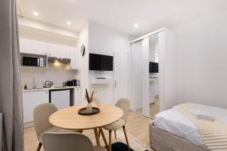 Lasuite Montbrun - Paris - 1